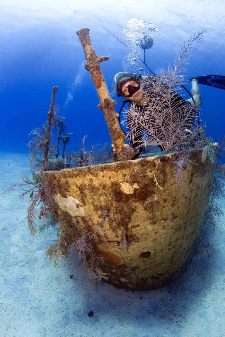 Grand Cayman Wreck Dives - Ambassador Divers